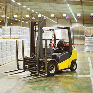 lifting systems choose the right industrial lifting solution forklift Choosing the Right Industrial Lifting Solution for Your Manufacturing Facility
